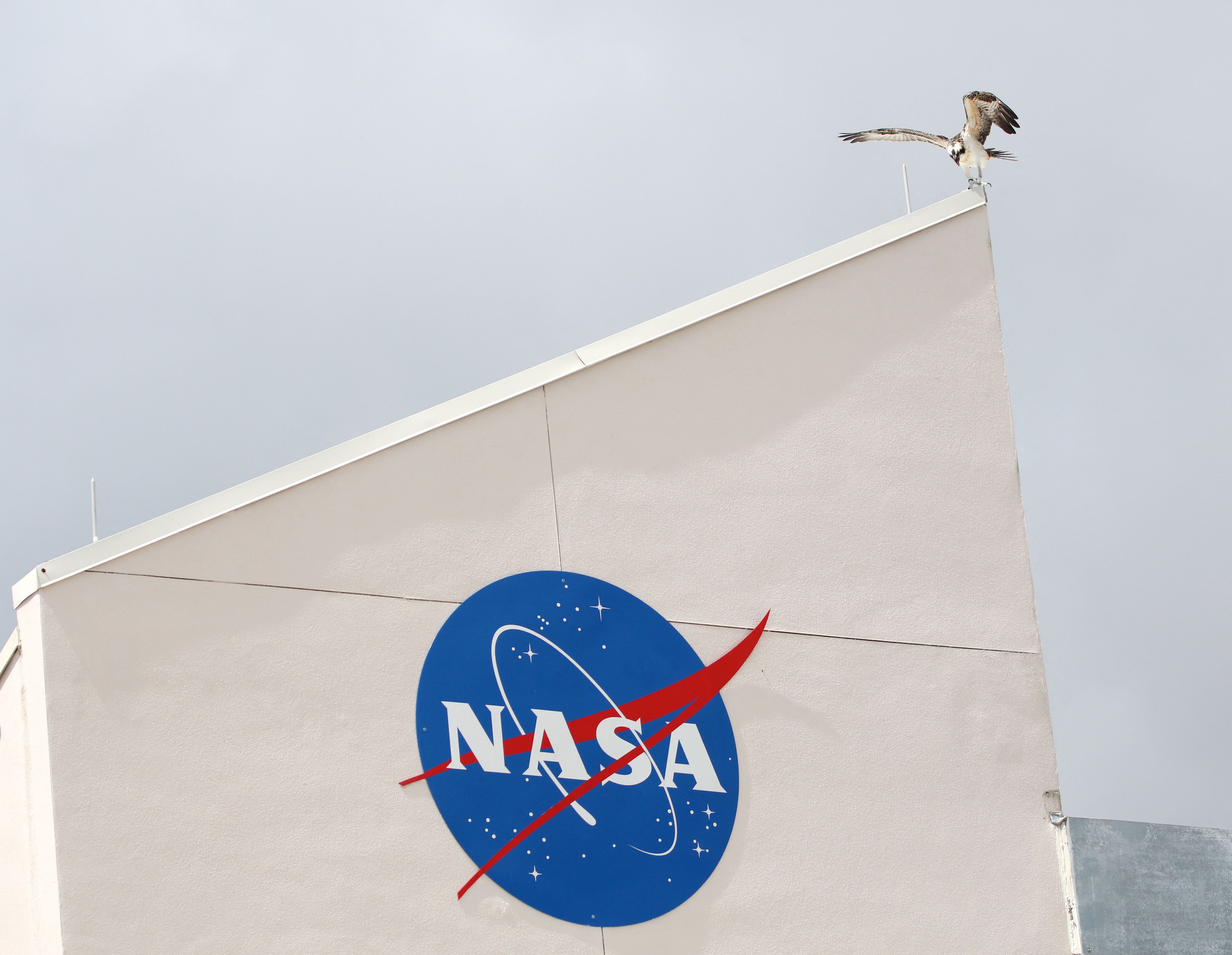 NASA's Spending 'Unsustainable' If US Wants to Return to Moon, Mars: Watchdog - Vimarsana News