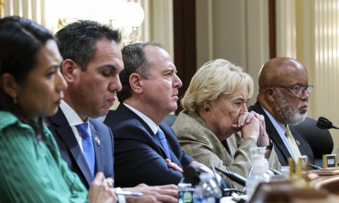 (L–R) Rep. Stephanie Murphy (D-Fla.), Rep. Peter Aguilar (D-Calif.), Rep. Adam Schiff (D-Calif.), Rep. Zoe Lofgren (D-Calif.), and Rep. Bennie Thompson (D-Miss.), Chair of the Select Committee to Investigate the January 6th Attack on the U.S. Capitol, listen during a hearing held on investigating the events of Jan. 6, 2021, in Washington on June 9, 2022. (Win McNamee/Getty Images)