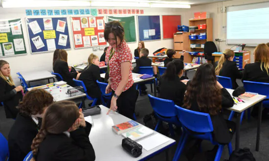 England Relaxes Rules to Attract More High-Quality International Teachers