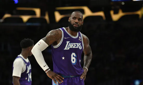 8 LeBron James Quotes to Help You Find the King Within