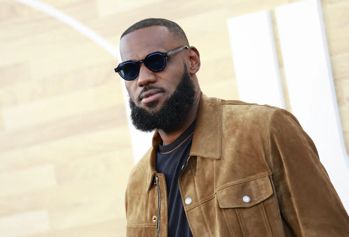 US basketball player LeBron James arrives for Netflix's Los Angeles premiere of "Hustle" held at the Westwood Regency Village Theatre in Los Angeles, Calif. on June 1, 2022. (MICHAEL TRAN/AFP via Getty Images)