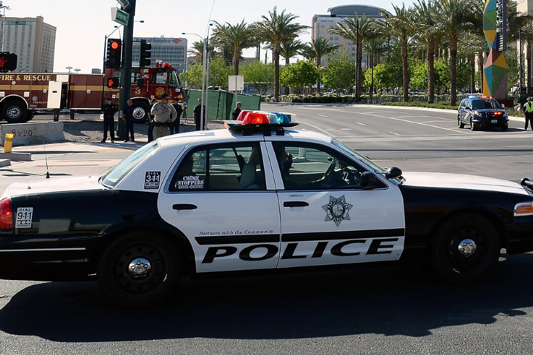 2 Pedestrians Struck, Killed by SUV in Las Vegas | The Epoch Times