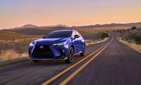 2022 Lexus NX 450h+ AWD