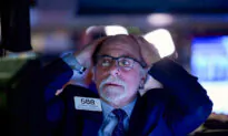S&P 500 Falls Back Into Bear Market as Wall Street Opens Down