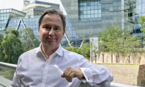HKU Astrophysicist Awarded French Gemini Prize for Discovery of New Galactic Planetary Nebulae