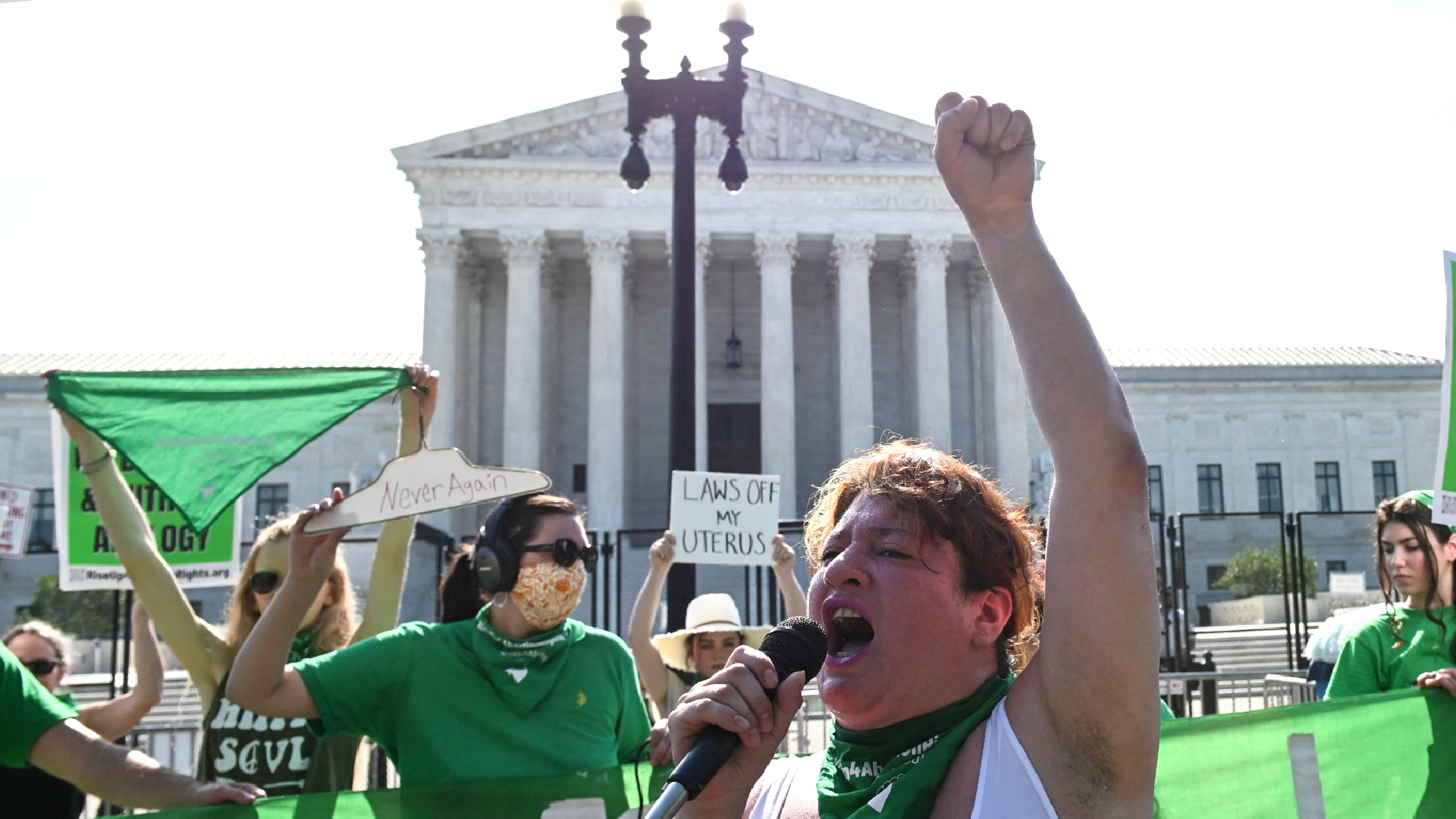 GOP Introduces Legislation to Criminalize Leaks of Confidential Information From SCOTUS - Vimarsana News