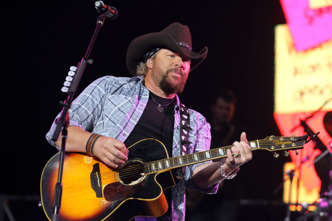 Apple Music Honors Toby Keith With Playlist of Cover Songs From Ella Langley, Riley Green, and More