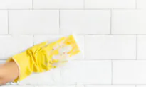 Help! I Have Issues With Your Tub and Shower Soap Scum Cleaner