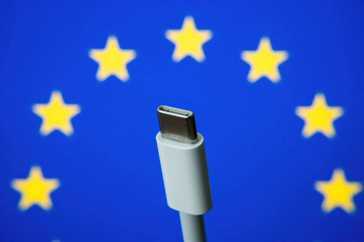 The European Union has approved a plan that would force all companies to make mobile devices compatible with the USB-C charger. (Mundissima/Shutterstock)