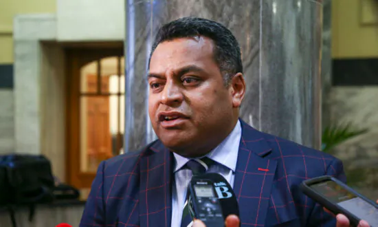 New Zealand Minister Declines to Overturn Extradition of Resident to China