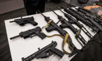 Suspect Fires 3 Dozen Rounds at Crowd in Los Angeles, Injuring 3