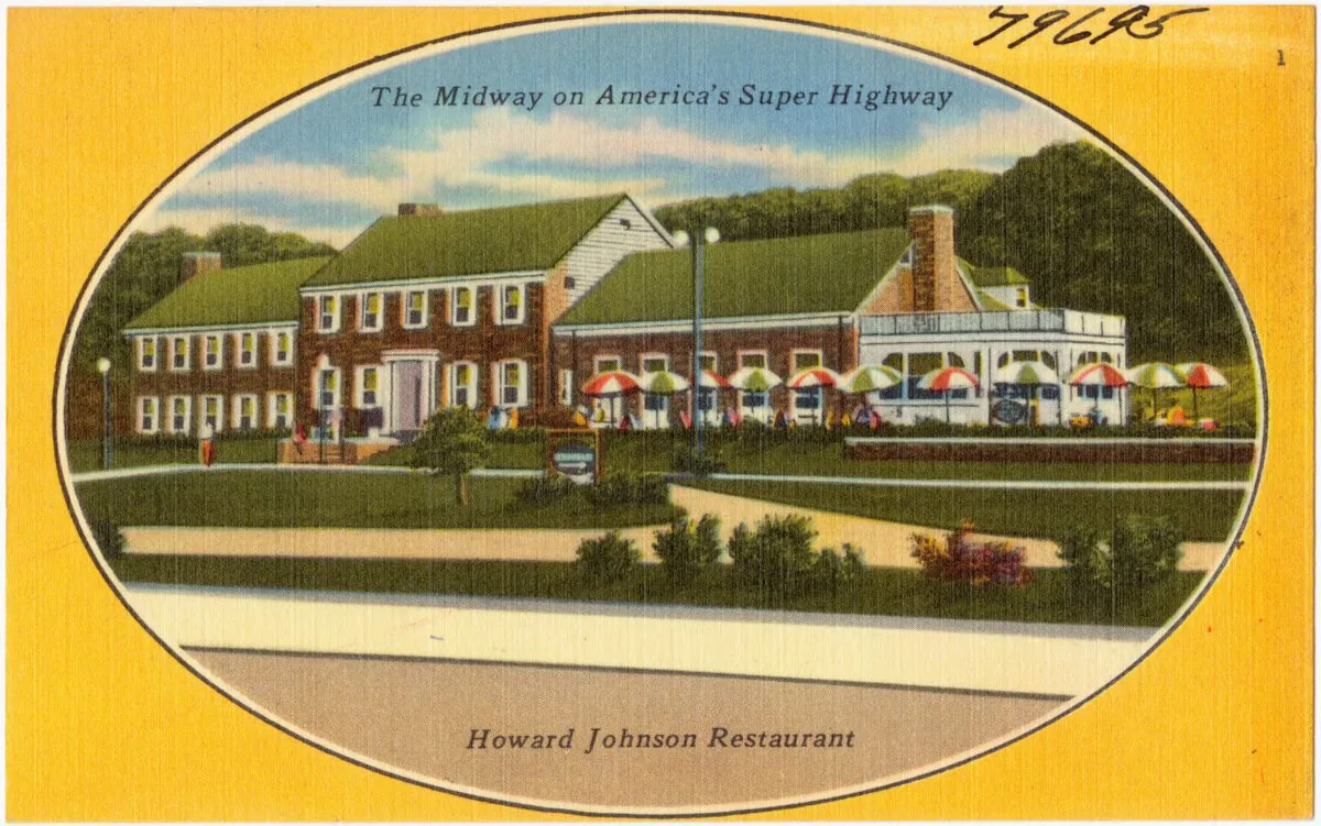 "The midway on America's Super Highway, Howard Johnson Restaurant," postcard, between 1930 and 1945. (Boston Public Library Tichnor Brothers collection)