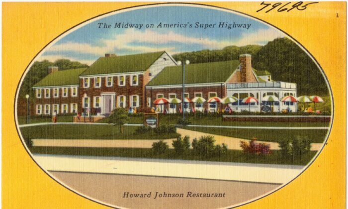 "The midway on America's Super Highway, Howard Johnson Restaurant," postcard, between 1930 and 1945. (Boston Public Library Tichnor Brothers collection)