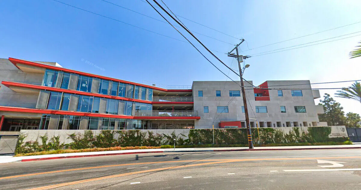 A street view shows the Brentwood School in Los Angeles in June 2022. (Google Maps/Screenshot via The Epoch Times)