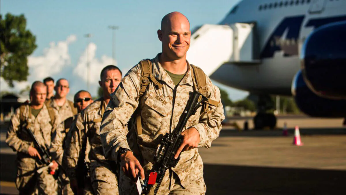 U.S. Marines and Sailors with Marine Rotational Force-Darwin 2018 arrive at the Royal Australian Air Force Base Darwin, Australia, April 12, 2018. (U.S. Marine Corps photo by Lance Cpl. Mason Roy)