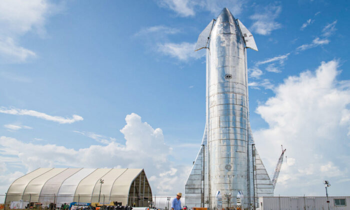 A prototype of SpaceX's Starship spacecraft is seen at the company's launch facility in Boca Chica, Texas, on Sept. 28, 2019. (Loren Elliott/Getty Images)