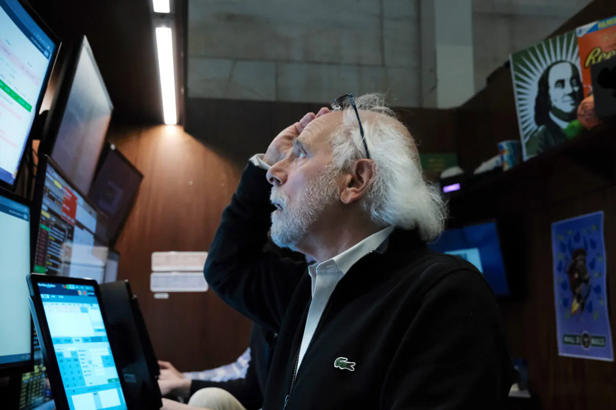 A trader works on the floor of the New York Stock Exchange (NYSE) on June 10, 2022. The S&P 500 has dropped by nearly 22 percent year to date. (Spencer Platt/Getty Images)