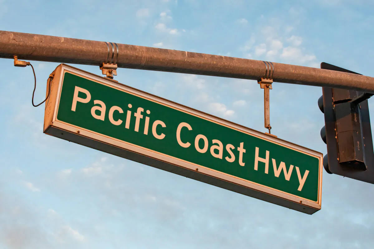 The Pacific Coast Highway in Huntington Beach, Calif., on Nov. 12, 2022. (John Fredricks/The Epoch Times)