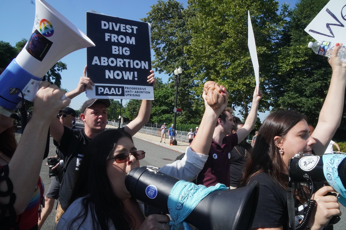 Unlikely Political Alliance Changes Pro-Life Protest Tactics - Vimarsana News