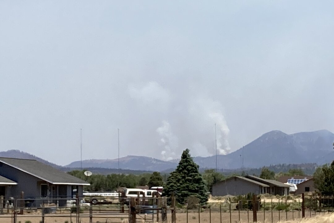 Arizona Wildfires Forcing Thousands of People to Evacuate