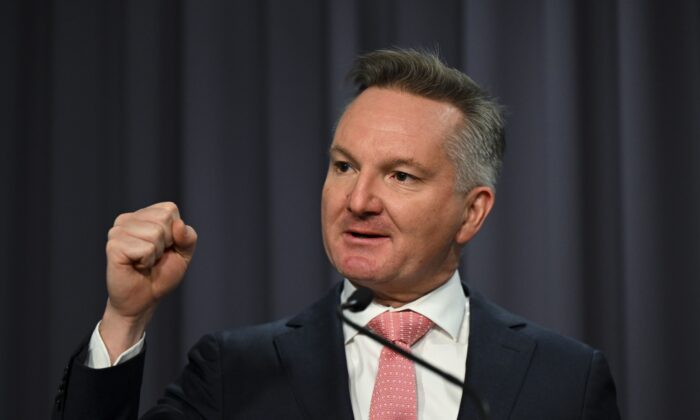 Chris Bowen, Labor Party's minister for energy and climate change, speaks to media during a press conference at Parliament House in Canberra, Australia, on June 16, 2022. (AAP Image/Lukas Coch) 