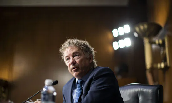 Sen. Paul Blames Rise of Inflation on Biden Administration’s ‘Free Checks’