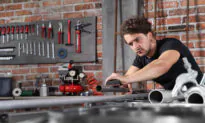 What Should I Ask Pros Before Booking Garage Renos?