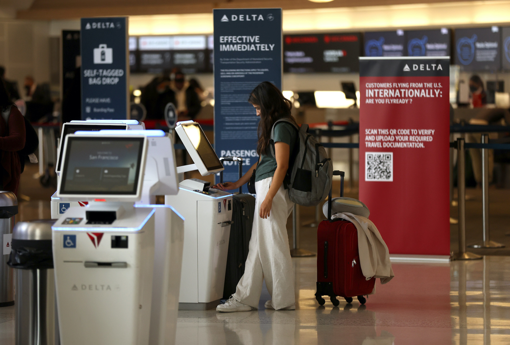 Delta Pilots Write Open Letter, Share Frustration of Passengers Over Flight Disruptions - Vimarsana News