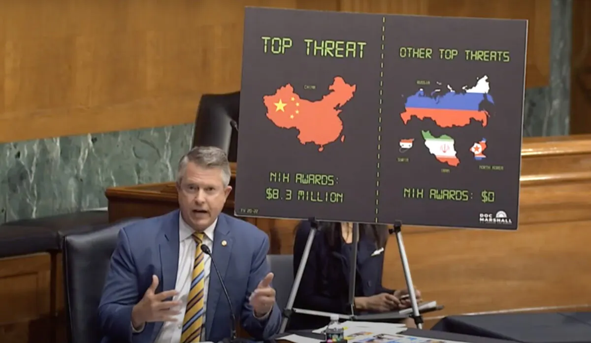 Sen. Roger Marshall (R-Kansas) questions Dr. Anthony Fauci, Director of the National Institute of Allergy and Infectious Diseases, at a Senate panel on June 16, 2022. (The Epoch Times via the Senate Health, Education, Labor, and Pensions Committee)
