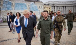 Boris Johnson Flies to Kyiv and Returns a Favor