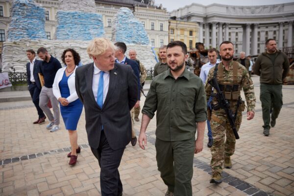 British Prime Minister Boris Johnson and Ukraine's President Volodymyr Zelenskyy