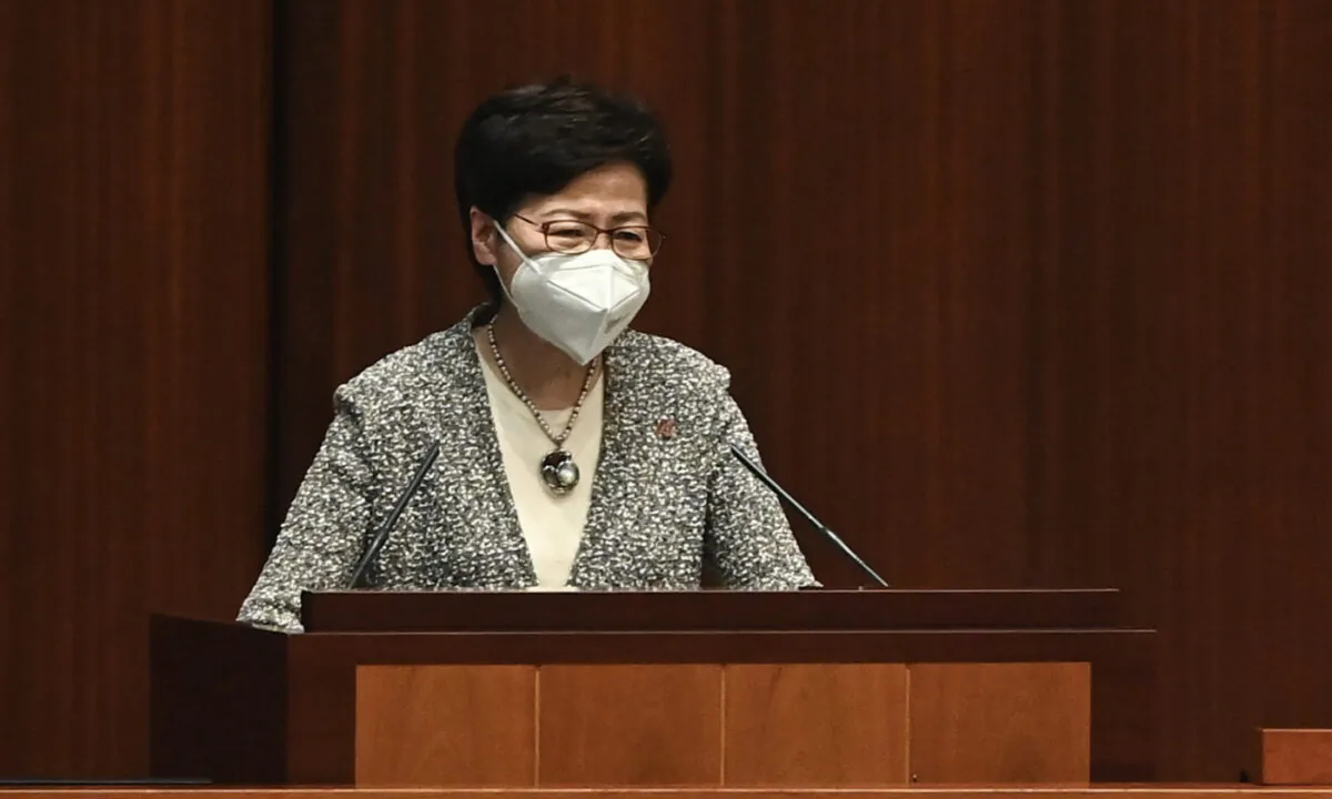 Carrie Lam said the epidemic prevention measures for mainland and overseas are completely different, no foreseeable customs clearance in the short term. (Song Bilong/ The Epoch Times)