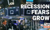 Chances of US Recession at 85 Percent: JPMorgan; Biden: Decision on Gas Tax Holiday Soon | NTD Business