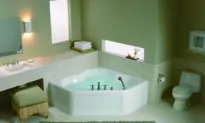 A Comfortable Bathtub for a Small Bathroom