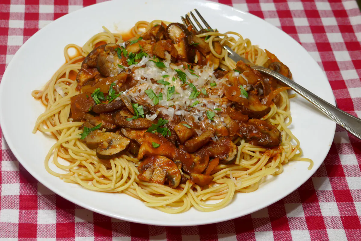 Mushroom Bolognese. (Photo courtesy of Linda Gassenheimer/TNS)