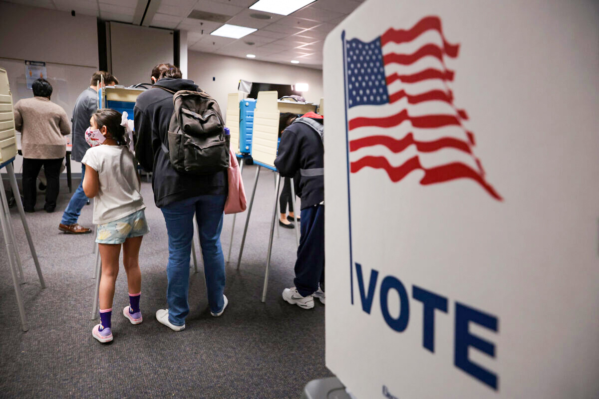 Colorado Voters to Decide on Raising Taxes on Rich to Pay Universal Free School Meals - Vimarsana News