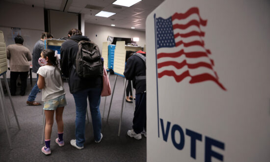 Analysis: Over 1 Million Voters Switch to GOP in Warning for Democrats