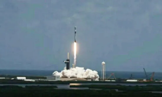 SpaceX Launches Its Latest Batch of Starlink Satellites