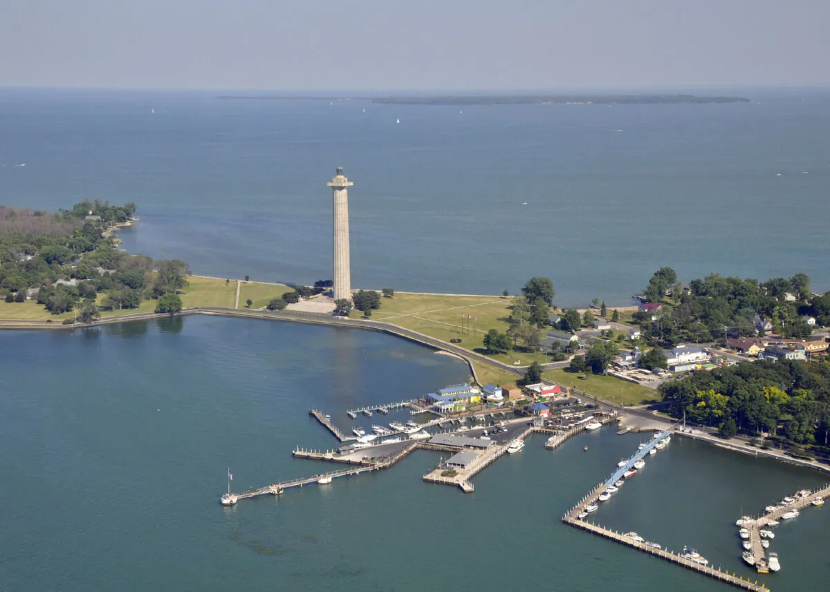 Perry's Victory and International Peace Memorial at South Bass Island, Ohio, honors Oliver Perry, who won control of Lake Erie in 1813.  (Photo courtesy of Sfagnan/Dreamstime.com)