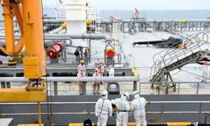 Russia Becomes China’s Top Crude Oil Supplier; Nobel Peace Prize Auctioned to Aid Ukrainian Children  | NTD Daybreak