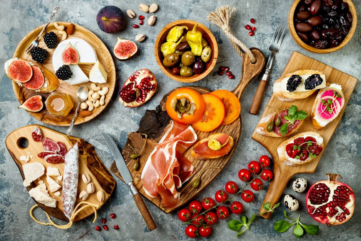 Whenever possible, use as many seasonal and local products on your board as you can. (zarzamora/Shutterstock)