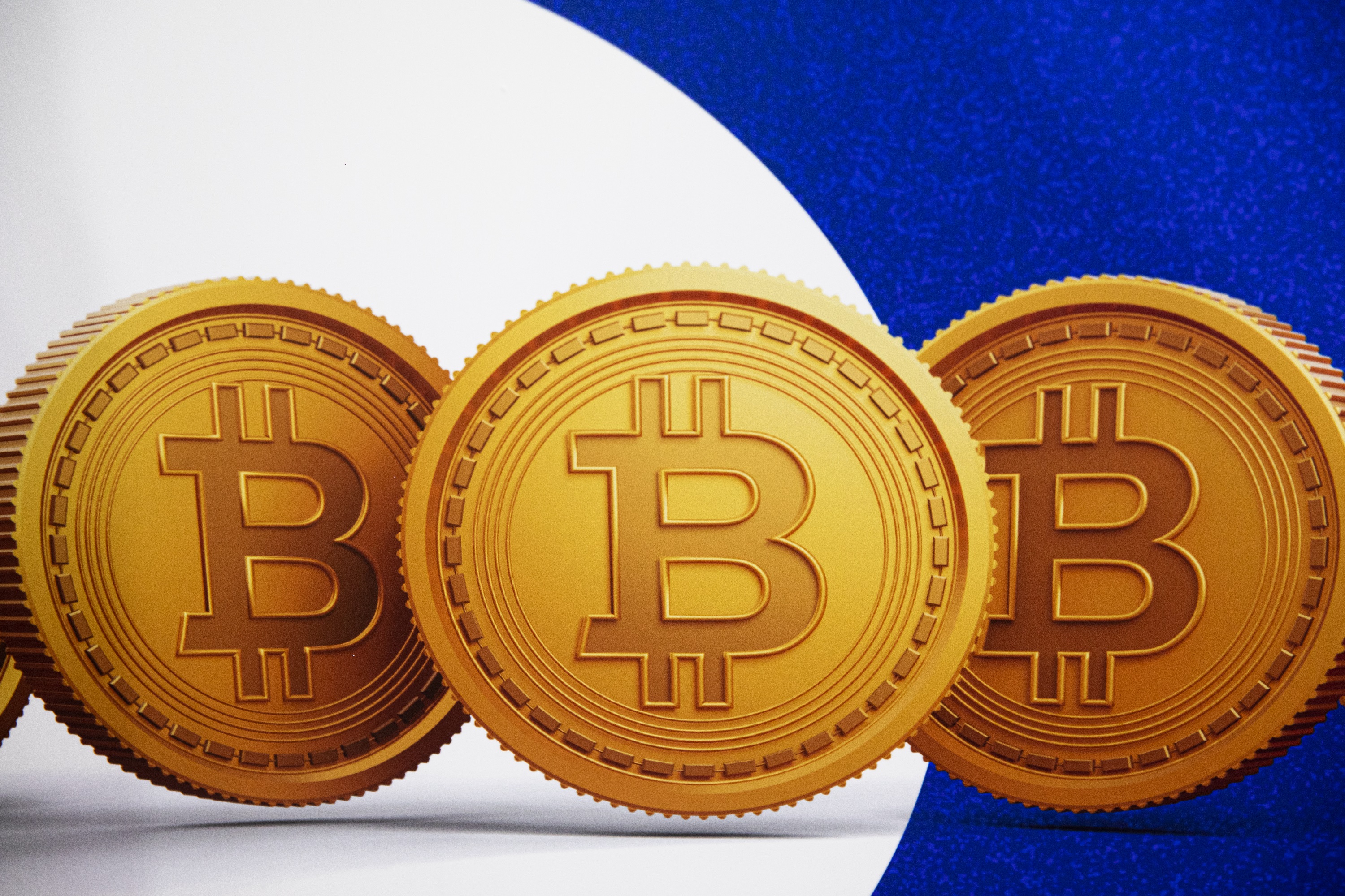 If You Invested $1,000 In Bitcoin When Michael Saylor Said to Mortgage Your House, Here's How Much You're Down - Vimarsana News
