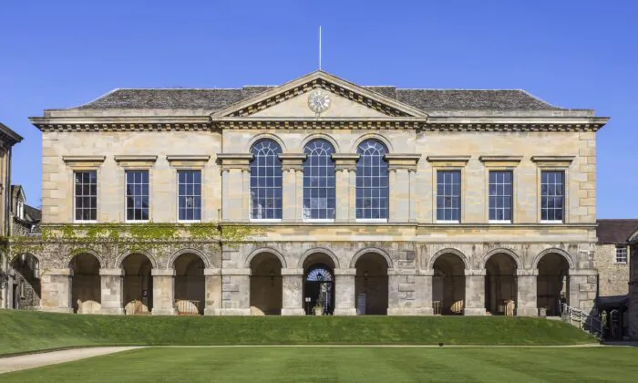 Worcester College, Oxford University, founded in 1283 as Gloucester College, 1542 as Gloucester Hall, and 1714 as Worcester College, on April 15, 2014. (Andrew Shiva / Wikipedia / CC BY-SA 4.0; https://creativecommons.org/licenses/by-sa/4.0/)