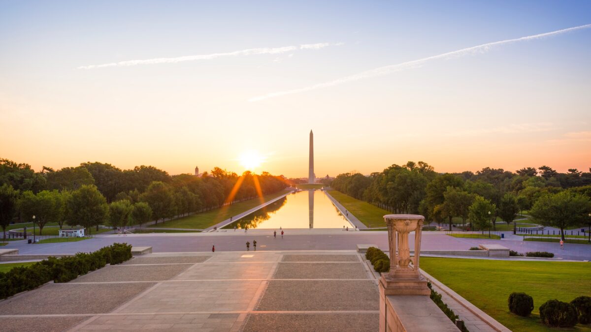 A sunrise above Lincoln Memorial, the National Mall, and the Washington Monument. (Marcio Jose Bastos Silva/Shutterstock)