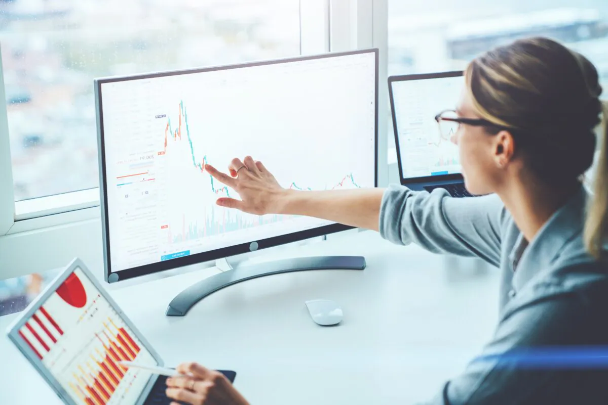 There’s a common fallacy that trading is an easy way to get rich fast, but data shows something very different. (GaudiLab/ShutterStock)