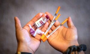 Senators Unveil Bipartisan Bill to Lower Cost of Insulin
