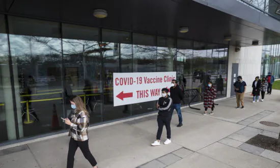 ‘Unnecessary Harm and Animosity’: Ontario Councillor Apologizes for Mandatory Vaccine Policy