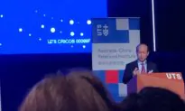 Protests Continuously Interrupt Chinese Ambassador’s Speech at Australian University