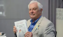 New Book Reveals 5-Year Diary Record of Hong Kong’s Last Governor