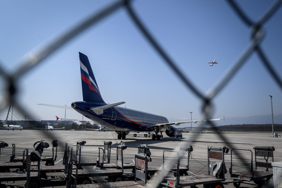 Chinese Diplomat Says China Is 'Ready' to Supply Aircraft Parts to Russia - Vimarsana News